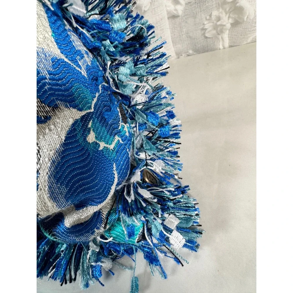 Pier 1 Throw Pillows White Blue Floral Fringed‎ Set of 2 18